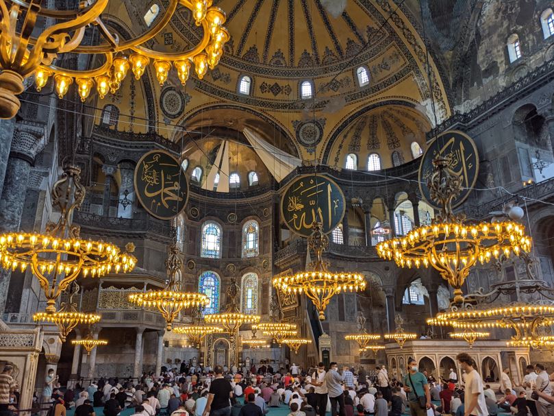 Hagia Sofia (Aya Sofia), Istanbul Interior - Isn't She Super Gorgeous? 