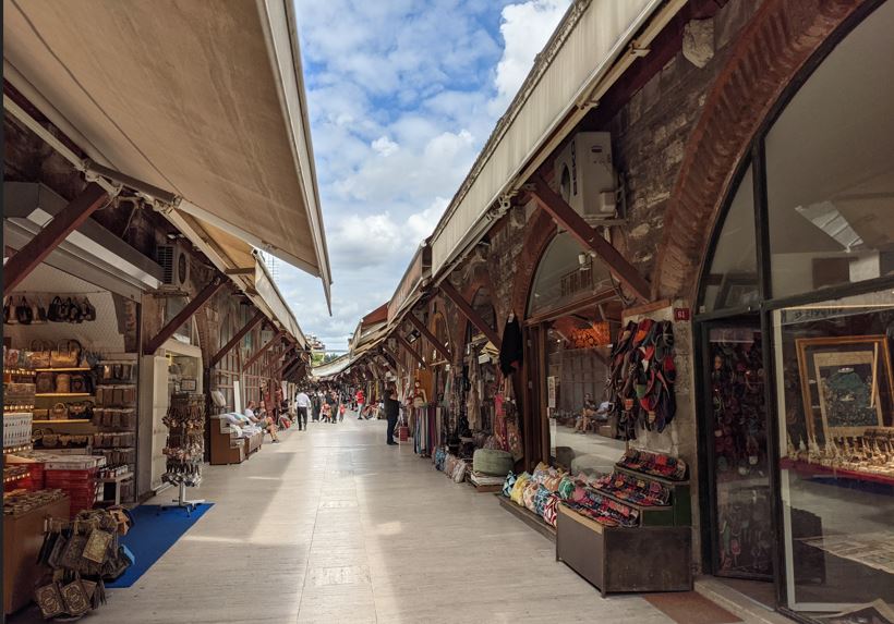 Arasat Bazaar, Istanbul